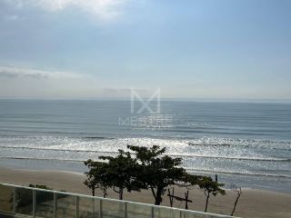 APARTAMENTO DE ALTO PADRÃO MOBILIADO EM MEIA PRAIA