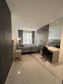 APARTAMENTO DE ALTO PADRÃO MOBILIADO EM MEIA PRAIA