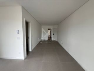 Apartamento alto padrão 180metros do mar