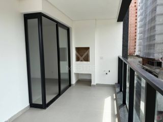 Apartamento alto padrão 180metros do mar