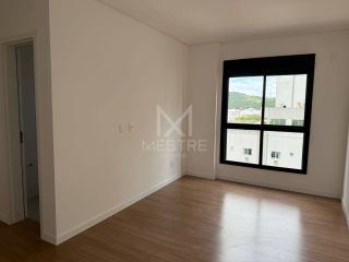 Apartamento alto padrão 180metros do mar