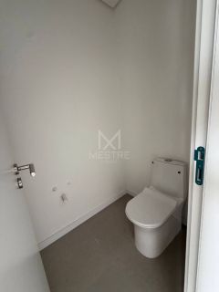 Apartamento alto padrão 180metros do mar