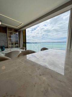 Vista definitiva para lagoa e mar