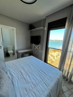 Vista definitiva para lagoa e mar