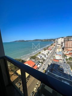 Vista definitiva para lagoa e mar