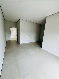 CASA  ALTO PADRÃO 03 SUÍTES