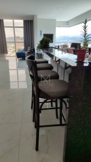 APARTAMENTO 03 SUITES EM MEIA PRAIA