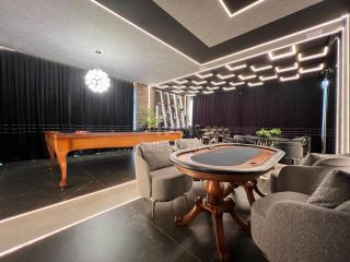 APARTAMENTO 03 SUITES Á 300 METROS DO MAR