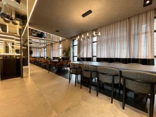 APARTAMENTO 03 SUITES Á 300 METROS DO MAR