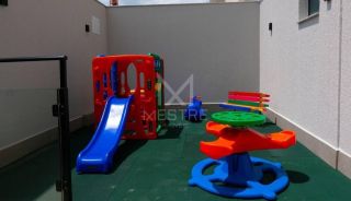 APARTAMENTO Á 200 METROS DO MAR