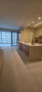 APARTAMENTO 03 SUITES Á 120 METROS DO MAR