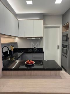 APARTAMENTO 02 SUITES EM MEIA PRAIA