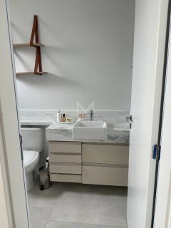 APARTAMENTO 02 SUITES EM MEIA PRAIA