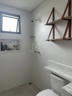 APARTAMENTO 02 SUITES EM MEIA PRAIA