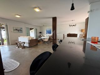 CASA  ALTO PADRÃO FRENTE MAR