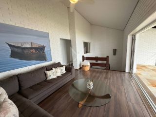 CASA  ALTO PADRÃO FRENTE MAR