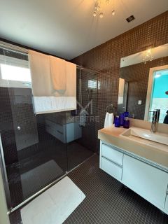 CASA  ALTO PADRÃO FRENTE MAR