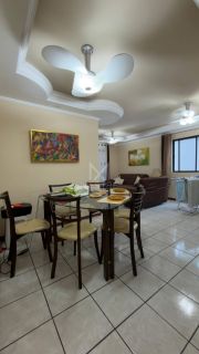 APARTAMENTO Á 100 METROS DO MAR NO CENTRO DE ITAPEMA