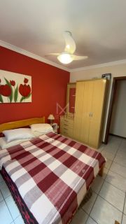 APARTAMENTO Á 100 METROS DO MAR NO CENTRO DE ITAPEMA