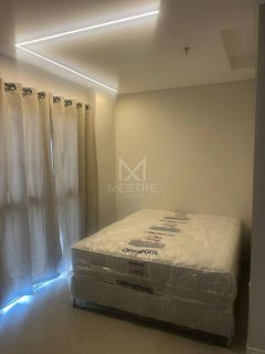 FLAT QUADRA MAR DISPONÍVEL À VENDA NA MEIA PRAIA