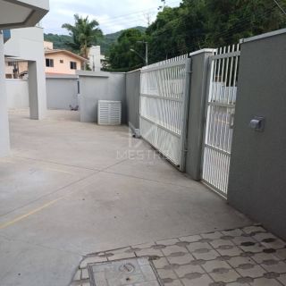 APARTAMENTO 02 DORMITÓRIOS EM ITAPEMA