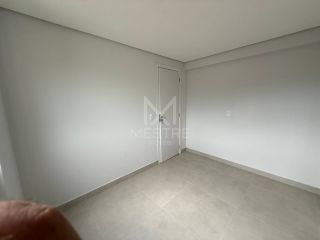 APARTAMENTO Á 500 METROS DO MAR EM PORTO BELO