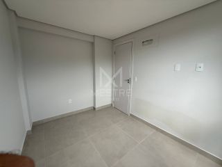 APARTAMENTO Á 500 METROS DO MAR EM PORTO BELO