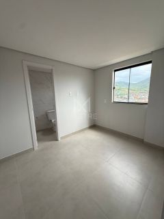 APARTAMENTO Á 500 METROS DO MAR EM PORTO BELO