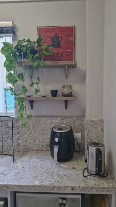 APARTAMENTO QUADRA MAR MOBILIADO COM 03 SUÍTES À VENDA NA MEIA PRAIA