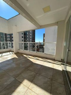 COBERTURA COM VISTA MAR À VENDA NO CENTRO DE ITAPEMA