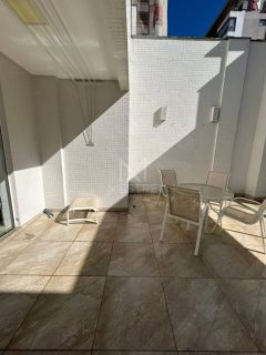 COBERTURA COM VISTA MAR À VENDA NO CENTRO DE ITAPEMA