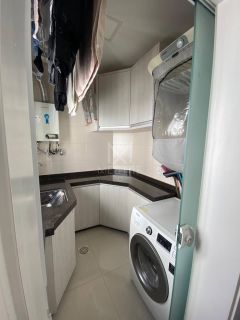 COBERTURA COM VISTA MAR À VENDA NO CENTRO DE ITAPEMA