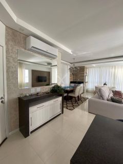 COBERTURA COM VISTA MAR À VENDA NO CENTRO DE ITAPEMA