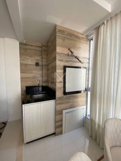 COBERTURA COM VISTA MAR À VENDA NO CENTRO DE ITAPEMA