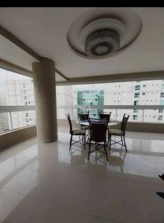 APARTAMENTO QUADRA MAR COM COM 04 SUÍTES À VENDA NA MEIA PRAIA