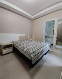 APARTAMENTO QUADRA MAR COM COM 04 SUÍTES À VENDA NA MEIA PRAIA