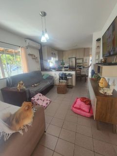 CASA A 400 METROS DO MAR À VENDA EM BAL. PEREQUÊ