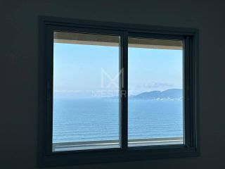 APARTAMENTO ALTO PADRÃO QUADRA MAR COM 04 SUÍTES À VENDA NA MEIA PRAIA