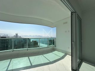 APARTAMENTO ALTO PADRÃO QUADRA MAR COM 04 SUÍTES À VENDA NA MEIA PRAIA