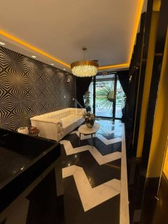 APARTAMENTO MOBILIADO COM  02 SUÍTES À VENDA EM BAL. PEREQUÊ