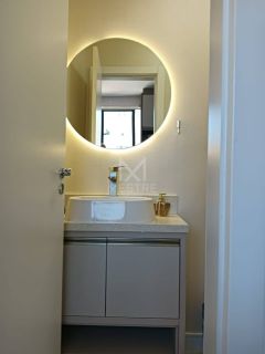 APARTAMENTO MOBILIADO COM 03 SUÍTES Á VENDA NA MEIA PRAIA