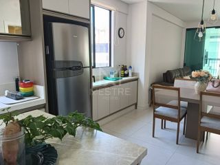 APARTAMENTO MOBILIADO COM 03 SUÍTES Á VENDA NA MEIA PRAIA