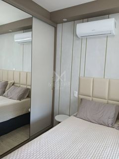 APARTAMENTO MOBILIADO COM 03 SUÍTES Á VENDA NA MEIA PRAIA
