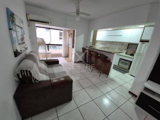 APARTAMENTO QUADRA MAR COM 02 DORMITÓRIOS DISPONÍVEL PARA LOCAÇÃO ANUAL