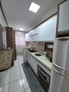 APARTAMENTO QUADRA MAR COM 02 DORMITÓRIOS DISPONÍVEL PARA LOCAÇÃO ANUAL