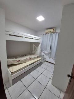 APARTAMENTO QUADRA MAR COM 02 DORMITÓRIOS DISPONÍVEL PARA LOCAÇÃO ANUAL
