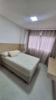 APARTAMENTO MOBILIADO COM 03 SUÍTES PARA LOCAÇÃO ANUAL