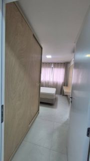 APARTAMENTO MOBILIADO COM 03 SUÍTES PARA LOCAÇÃO ANUAL