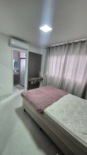 APARTAMENTO MOBILIADO COM 03 SUÍTES PARA LOCAÇÃO ANUAL