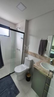 APARTAMENTO MOBILIADO COM 03 SUÍTES PARA LOCAÇÃO ANUAL